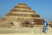 Sakara-_piramide_de_Djoser_2_.JPG