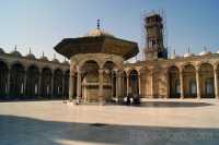 El_Cairo-Mezquita_Alabastro_fuente_abluciones_.JPG