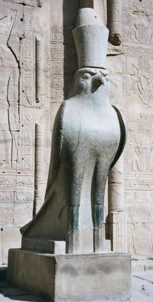 Estatua de Horus. Templo de Edfu.