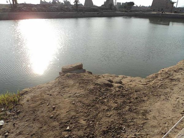 Lago Sagrado del Templo de Karnak - Netcheru Egiptoforo